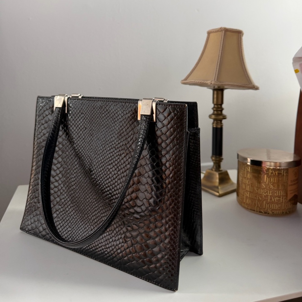 Original DOFAN France structured black embossed leather purse w silver hardware